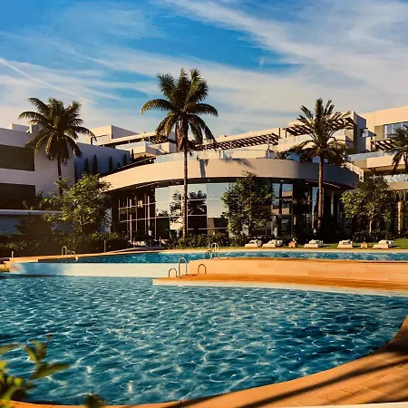 아파트 Casa Casu New Stunning 3 Bed Raised Ground Floor & Huge Balcony With Sea Pool & Mountain View Indoor & Outdoor Swimming Pools & Gym Walking Distance To Port Traveller Award 2023 에스테포나