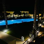 Appartamento Casa Casu New Stunning 3 Bed Raised Ground Floor & Huge Balcony With Sea Pool & Mountain View Indoor & Outdoor Swimming Pools & Gym Walking Distance To Port Traveller Award 2023 *