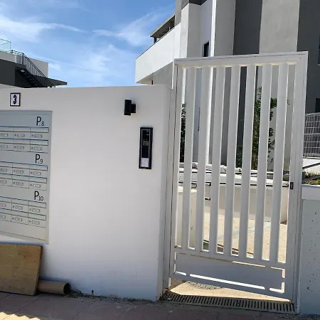 아파트 Casa Casu New Stunning 3 Bed Raised Ground Floor & Huge Balcony With Sea Pool & Mountain View Indoor & Outdoor Swimming Pools & Gym Walking Distance To Port Traveller Award 2023 에스테포나