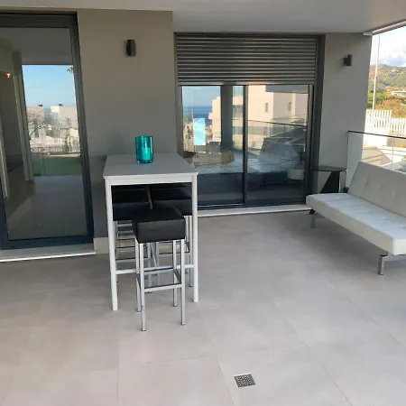 Casa Casu New Stunning 3 Bed Raised Ground Floor & Huge Balcony With Sea Pool & Mountain View Indoor & Outdoor Swimming Pools & Gym Walking Distance To Port Traveller Award 2023 에스테포나