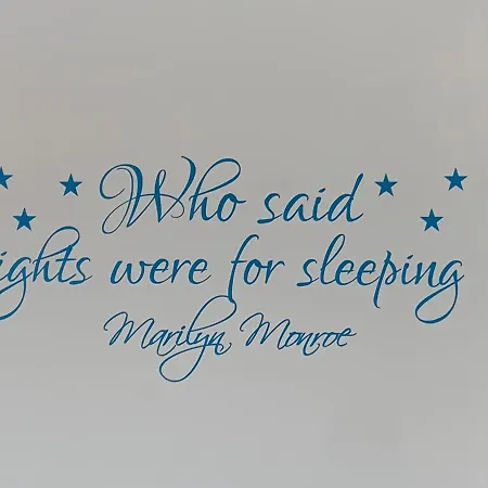 Apartment Casa Casu: Beachfront With Sea Views And Dual Pools