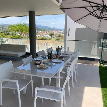 Apartamento Casa Casu New Stunning 3 Bed Raised Ground Floor & Huge Balcony With Sea Pool & Mountain View Indoor & Outdoor Swimming Pools & Gym Walking Distance To Port Traveller Award 2023 *