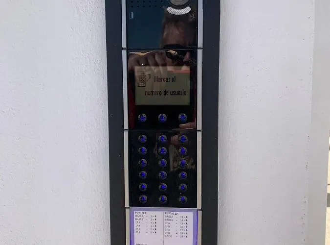 Casa Casu: Beachfront With Sea Views And Dual Pools *