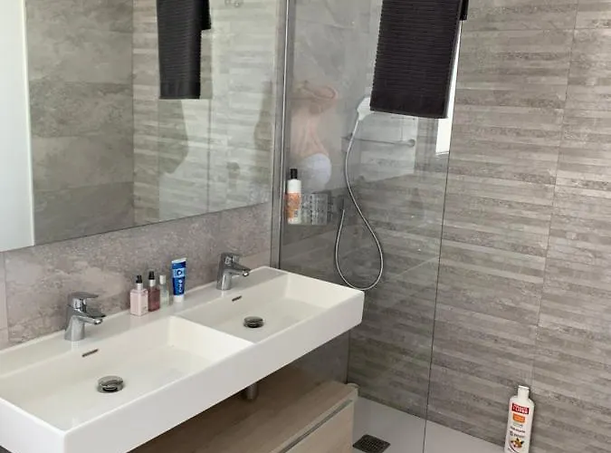 Casa Casu: Beachfront With Sea Views And Dual Pools Apartment