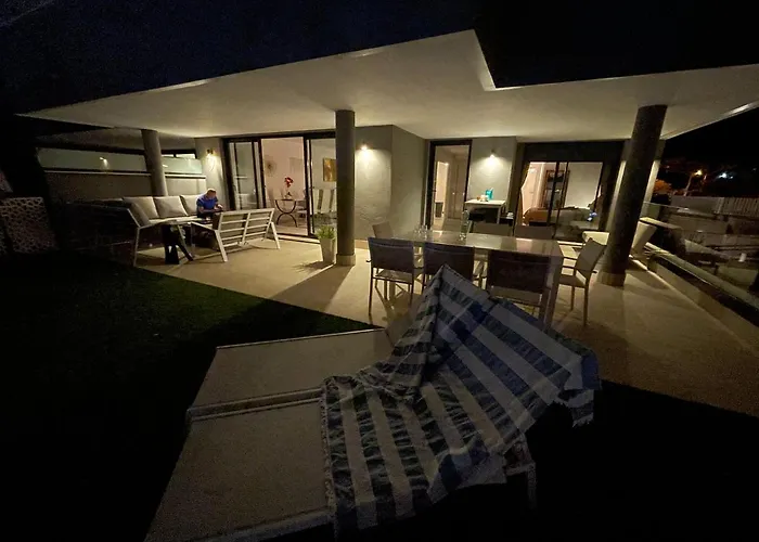 Casa Casu: Beachfront With Sea Views And Dual Pools Apartment *