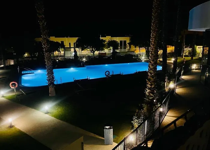 Apartamento Casa Casu New Stunning 3 Bed Raised Ground Floor Apartment&huge Balcony With Sea Pool&mountain View Indoor&outdoor Swimming Pools&gym Walking Distance To Port Traveller Award 2023 *