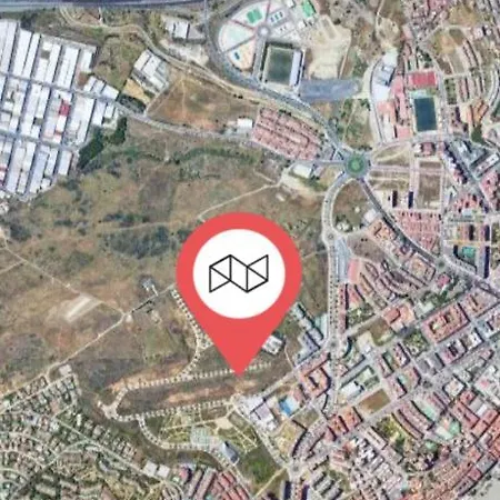 Casa Casu New Stunning 3 Bed Raised Ground Floor & Huge Balcony With Sea Pool & Mountain View Indoor & Outdoor Swimming Pools & Gym Walking Distance To Port Traveller Award 2023 * Estepona