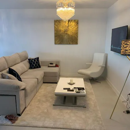 Casa Casu New Stunning 3 Bed Raised Ground Floor & Huge Balcony With Sea Pool & Mountain View Indoor & Outdoor Swimming Pools & Gym Walking Distance To Port Traveller Award 2023 Daire *