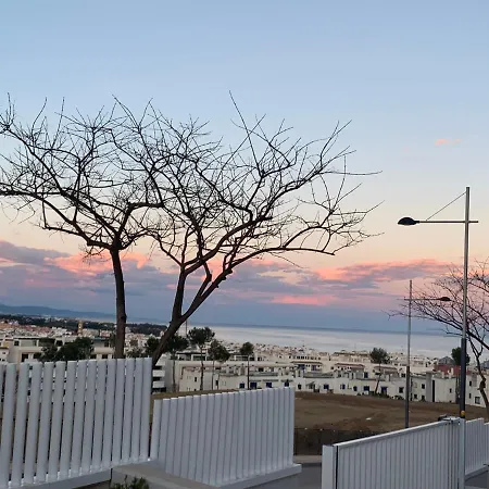 Casa Casu New Stunning 3 Bed Raised Ground Floor & Huge Balcony With Sea Pool & Mountain View Indoor & Outdoor Swimming Pools & Gym Walking Distance To Port Traveller Award 2023 エステポナ