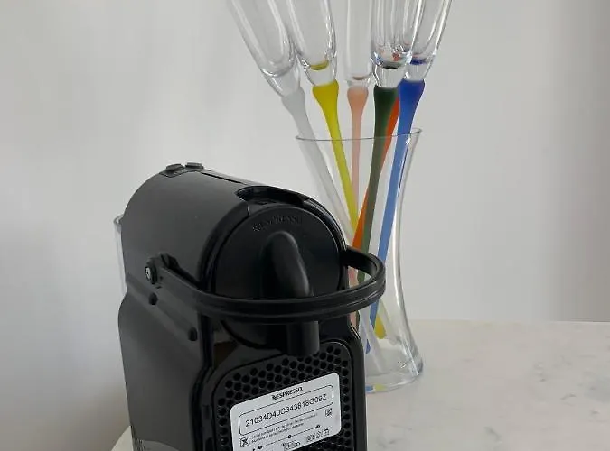 Casa Casu New Stunning 3 Bed Raised Ground Floor & Huge Balcony With Sea Pool & Mountain View Indoor & Outdoor Swimming Pools & Gym Walking Distance To Port Traveller Award 2023 *