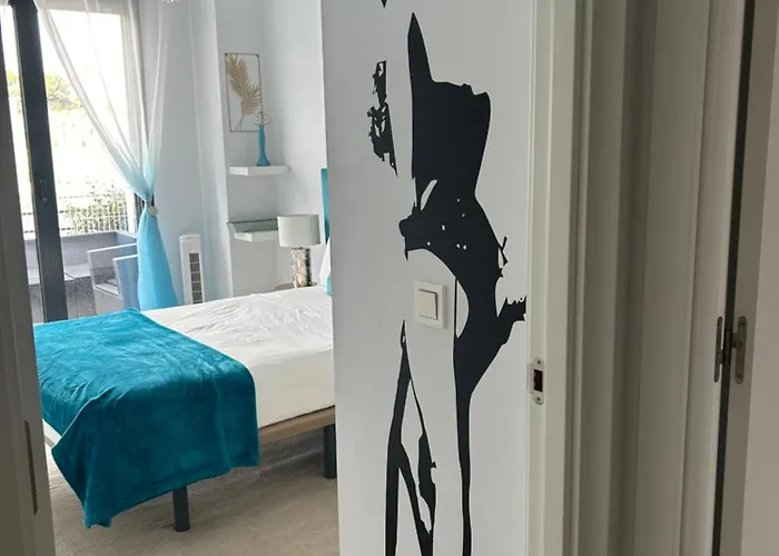 شقة Casa Casu New Stunning 3 Bed Raised Ground Floor & Huge Balcony With Sea Pool & Mountain View Indoor & Outdoor Swimming Pools & Gym Walking Distance To Port Traveller Award 2023 *