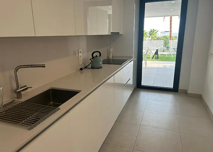 Casa Casu New Stunning 3 Bed Raised Ground Floor & Huge Balcony With Sea Pool & Mountain View Indoor & Outdoor Swimming Pools & Gym Walking Distance To Port Traveller Award 2023